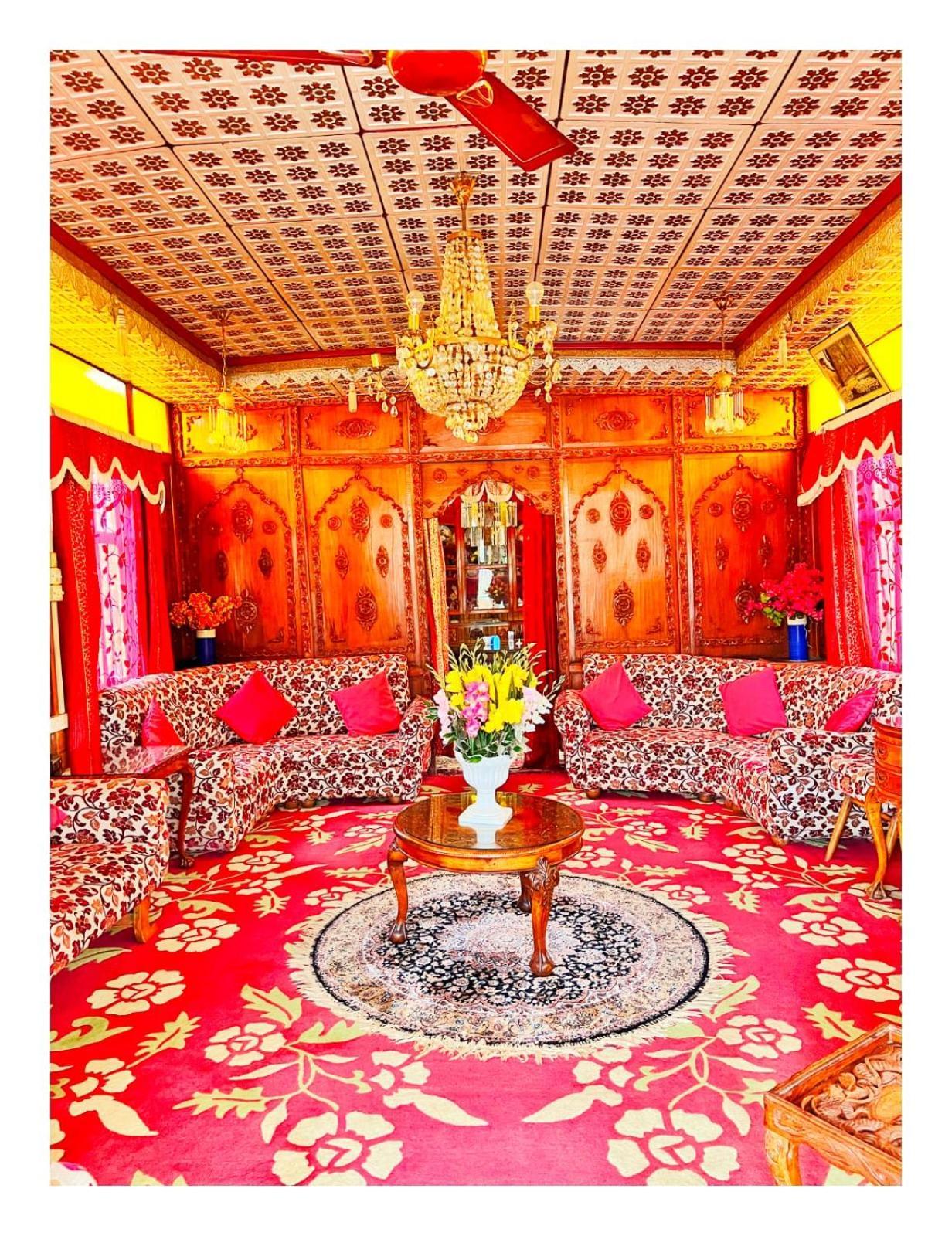 Mossess Group Of Houseboats Hotel Srinagar  Exterior photo